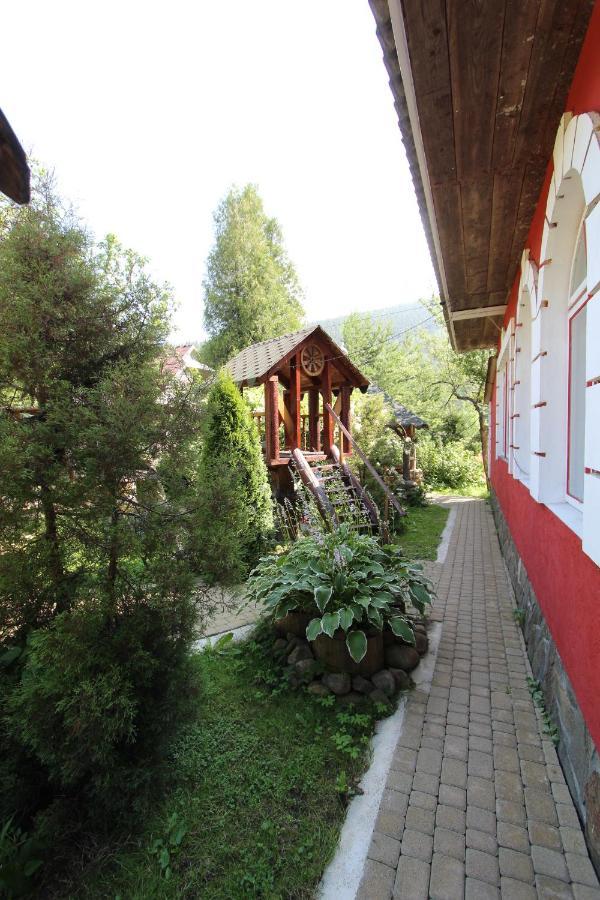 Котедж "Явірник" Tatariw Exterior foto