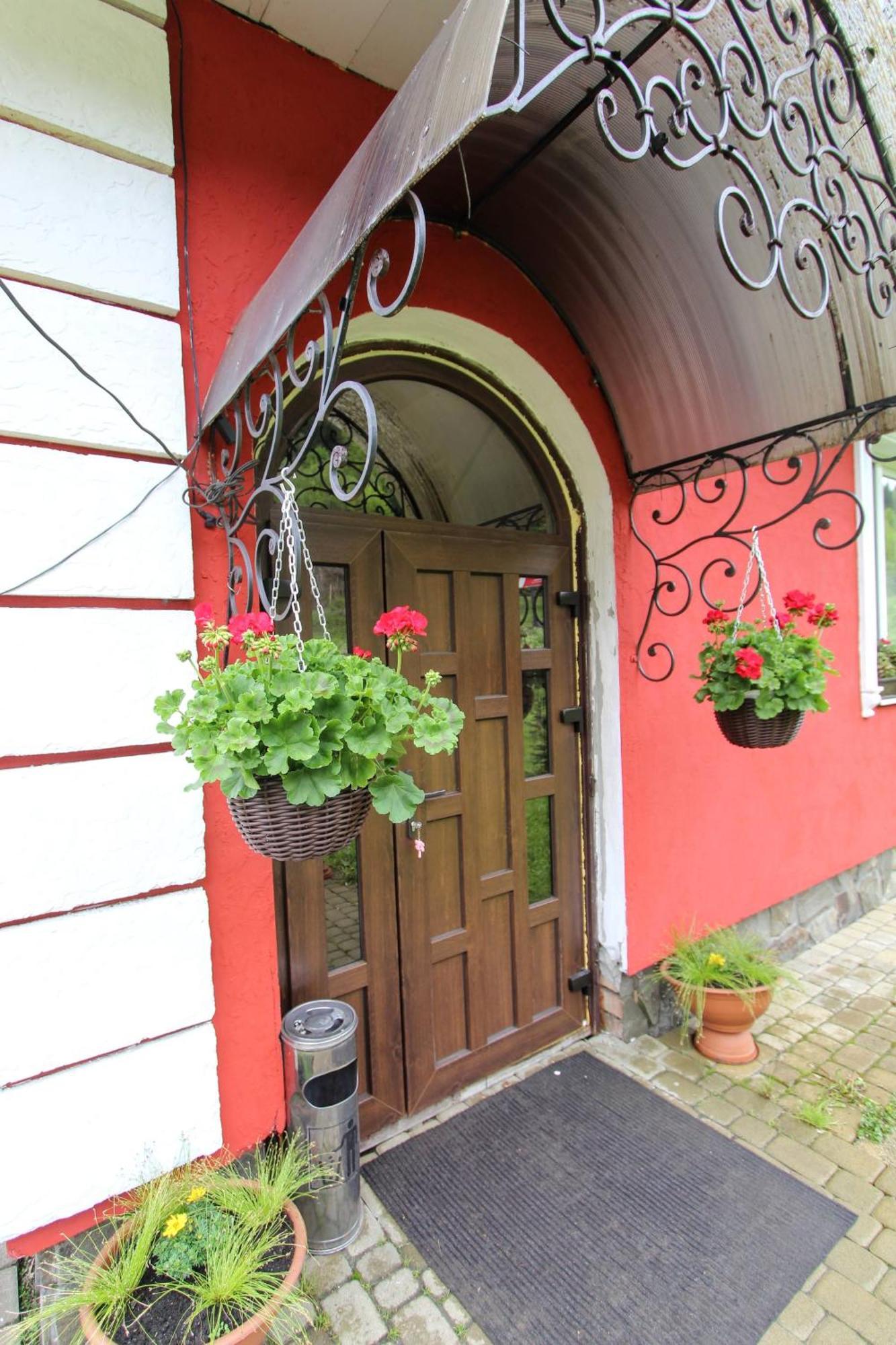Котедж "Явірник" Tatariw Exterior foto